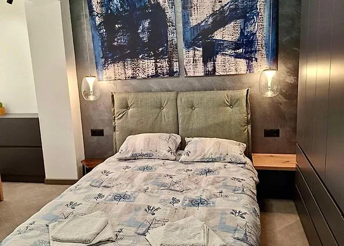 арт център * וארנה